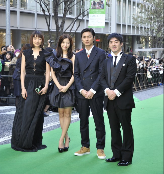 【第25回東京国際映画祭】「横道世之介」グリーンカーペット