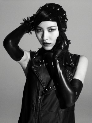 モードでエッジーなAKB48が原宿に登場!松井珠理奈