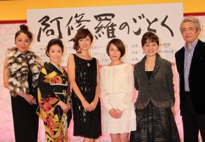 舞台「阿修羅のごとく」製作発表に出席した、浅野温子、荻野目慶子、高岡早紀、奥菜恵、加賀まりこ、林隆三