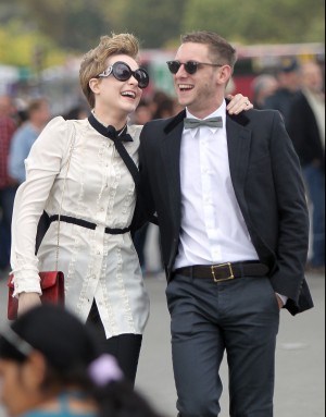 新婚ほやほや、ジェイミー・ベル＆エヴァン・R・ウッド夫妻に早速不運が!!