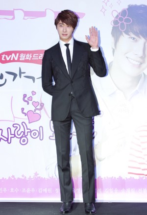 2012 Mnet Asian Music Awards in HONG KONGに出演が決まった、チョン・イル