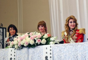 宝塚歌劇団月組公演「ベルサイユのばら-オスカルとアンドレ編-」制作発表