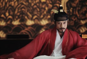 イ・ビョンホン主演最新作「王になった男」が韓国映画史上歴代3位の記録を樹立！