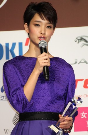 今年のベストドレッサー賞「芸能部門」に輝いた剛力彩芽