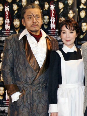 「祈りと怪物~ウィルヴィルの三姉妹~」蜷川バージョンの囲み取材に出席した、勝村政信、伊藤蘭