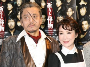 「祈りと怪物~ウィルヴィルの三姉妹~」蜷川バージョンの囲み取材に出席した、勝村政信、伊藤蘭