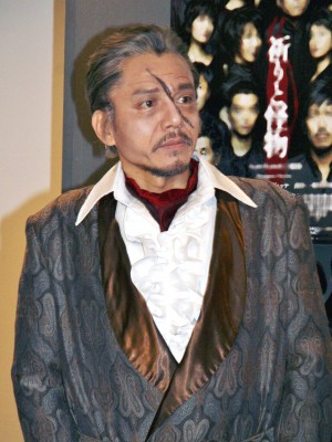 「祈りと怪物~ウィルヴィルの三姉妹~」蜷川バージョンの囲み取材に出席した、勝村政信