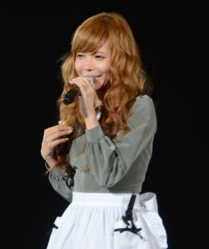 益若つばさ離婚発表 カリスマモデル同志の結婚生活に終止符を打つ