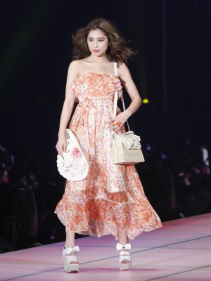 ラブリ、TREAD STAGE/LIZ LISA/東京ガールズコレクション2013春夏