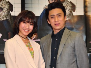NHKBSプレミアム「BS時代劇 妻は、くノ一」完成試写会に登場した、瀧本美織と市川染五郎