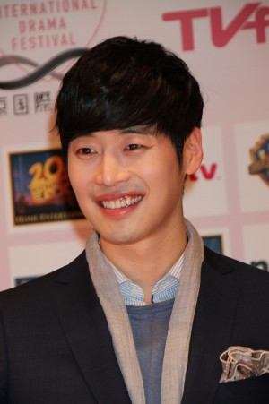東京国際ドラマ祭に登場した、キム・ジェウォン