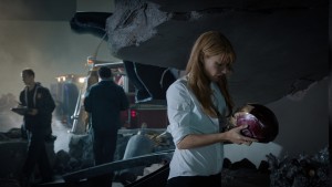 グウィネス・パルトロウがアイアンマンに変身!? 『アイアンマン３』CMの衝撃映像