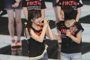 初の単独武道館公演を行ったHKT48 20分に及ぶ48グループ&乃木坂46メドレーも!