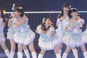 東京・日本武道館で行われた「AKB48グループ臨時総会~白黒つけようじゃないか!~」の最終日公演の模様