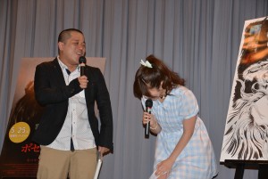 『ポゼッション』トークイベント付試写会に登場したAKB48の宮崎美穂、河口こうへい