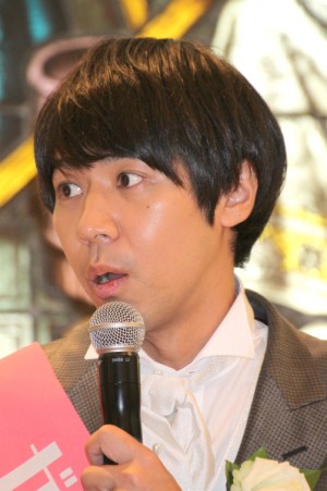 コカドケンタロウ(ロッチ)