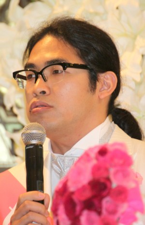 中岡創一(ロッチ)