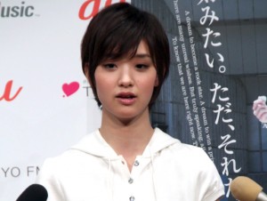 剛力彩芽、「閃光ライオット」応援ガール就任