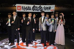 キャスト全員がビシっとタキシードやドレスでキメた『劇場版銀魂 』映画完成報告会見