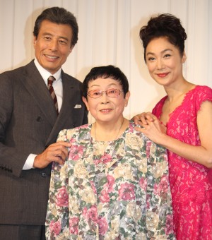 TBSドラマ『なるようになるさ。』制作発表に出席した舘ひろし、橋田壽賀子、浅野温子