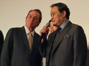 『終戦のエンペラー』ジャパンプレミアのトミー・リー・ジョーンズと西田敏行