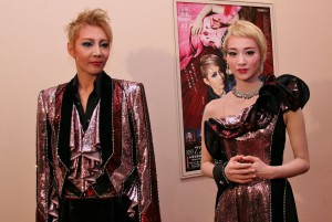 柚希礼音&夢咲ねね、宝塚歌劇団星組『ロミオとジュリエット』囲み取材の様子