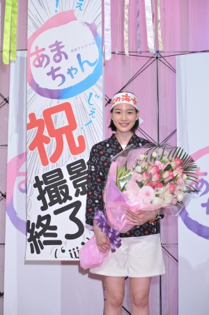 海女の衣装で会見に出席した能年玲奈