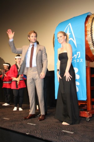 クリス・パイン、アリス・イヴ