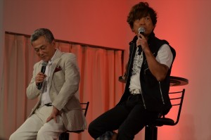 「ジオニックトヨタ」スペシャルトークショーに登壇した池田秀一(左)と古谷徹(右)