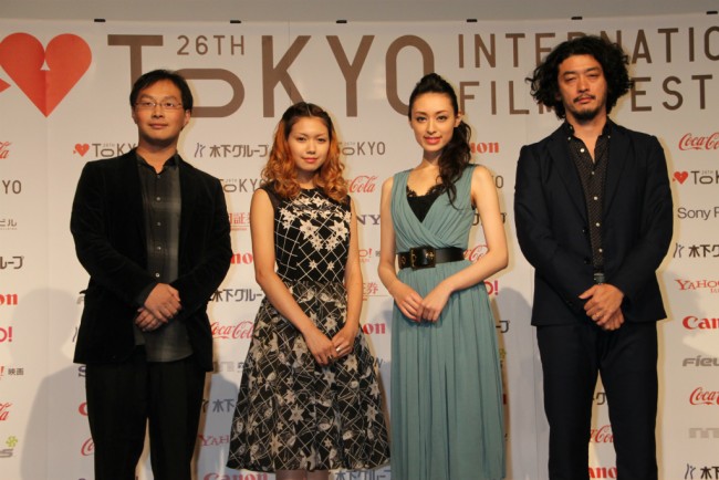 第26回東京国際映画祭（TIFF）第二回記者会見に登場した（左から）深田晃司監督、二階堂ふみ、栗山千明、榊英雄監督