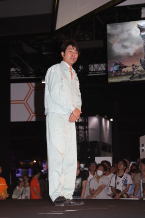 「ゲームセンターCX 課長ONステージ!」に登壇した有野課長こと有野晋哉(よゐこ)