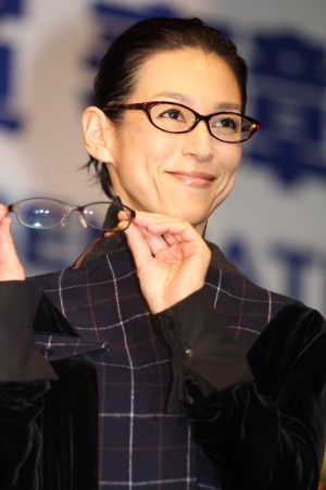「第26回 日本 メガネ ベスト ドレッサー賞 表彰式」<芸能界部門>鈴木保奈美