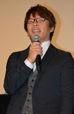 映画『陽だまりの彼女』初日舞台挨拶に出席した三木孝浩監督