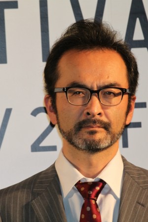 『ほとりの朔子』(グリーンカーペット)