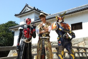 「仮面ライダー鎧武/ガイム」共演パートで、天下統一を目指すイエヤス役を演じるJOY