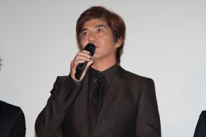 『人類資金』初日舞台挨拶に出席した、佐藤浩市