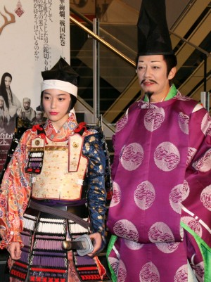 成海璃子、生瀬勝久、舞台『鉈切り丸』囲み取材の様子