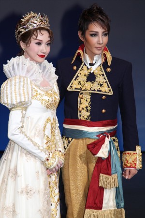 夢咲ねね、柚希礼音、宝塚歌劇団星組公演『眠らない男・ナポレオン‐愛と栄光の涯(はて)に‐』製作発表会見にて