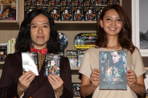 映画『エンダーのゲーム』イベントに登場した、ピース又吉直樹と加藤夏希