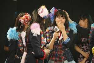 HKT48劇場2周年特別公演の模様