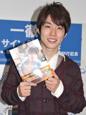 一徹、『特典DVD 付き いってちゅ。Ittetsu photo book』発売イベントにて