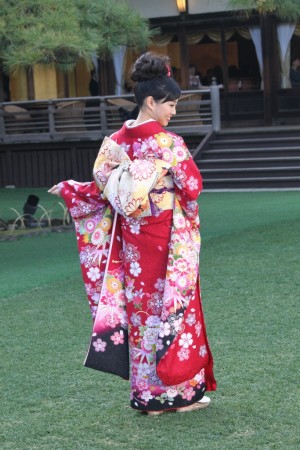 宮崎香蓮、2014年オスカープロモーション晴れ着撮影会にて