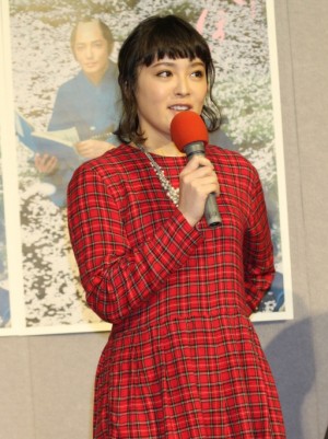 貫地谷しほり、『桜ほうさら』完成試写会にて