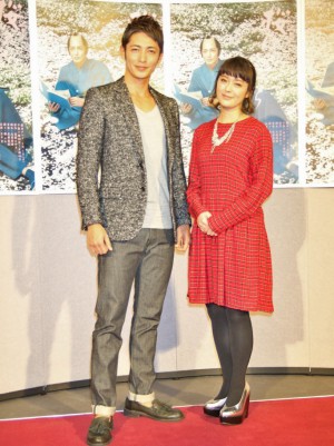 玉木宏、貫地谷しほり、『桜ほうさら』完成試写会にて