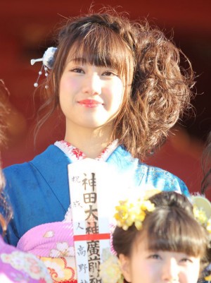 成人式を迎えたAKB48グループ26人が晴れ着姿でご祈祷 高野祐衣(NMB48)