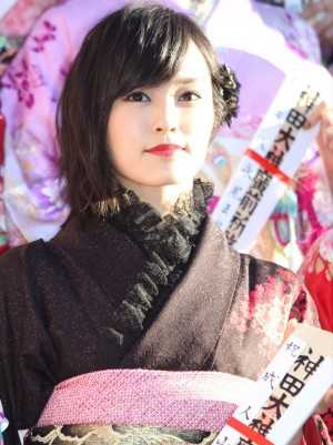 成人式を迎えたAKB48グループ26人が晴れ着姿でご祈祷 山本彩(NMB48)