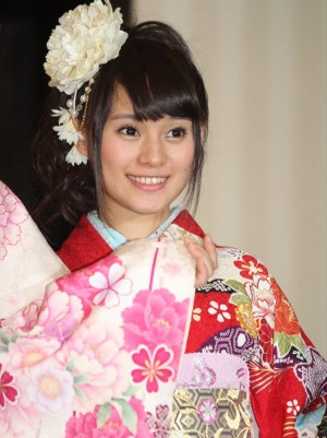AKB48グループ成人式記念撮影会の模様 犬塚あさな(SKE48)