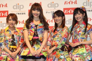 「バイトル」新CM発表会に出席した高橋みなみ、大島優子、小嶋陽菜、渡辺麻友