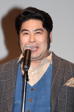 新人賞のお祝いゲストに『あまちゃん』から皆川猿時が祝福に駆けつけた