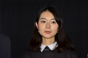 映画『愛の渦』完成披露試写会に登壇した、中村映里子